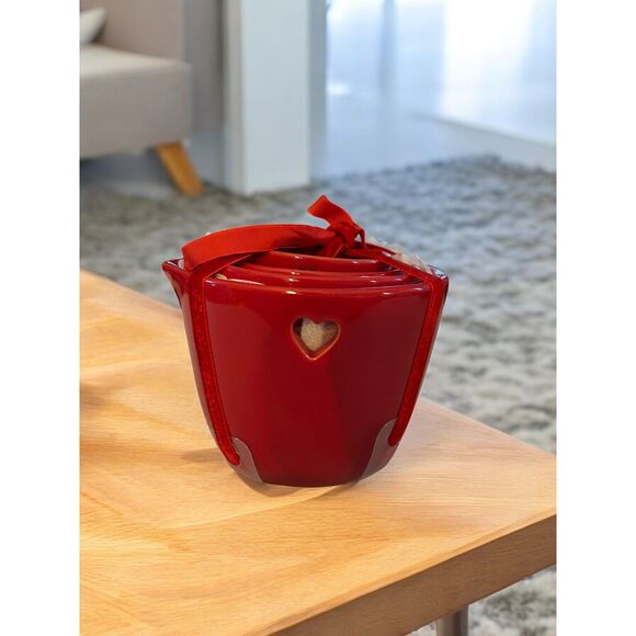 Rae Dunn Red Measuring Cups - Valentine's Day - NWT - Picture 2 of 3